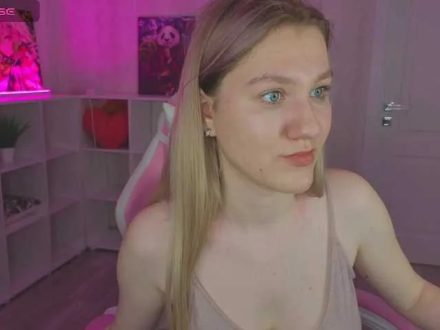 Live sex webcam photo for Mariel-Brown #291097742