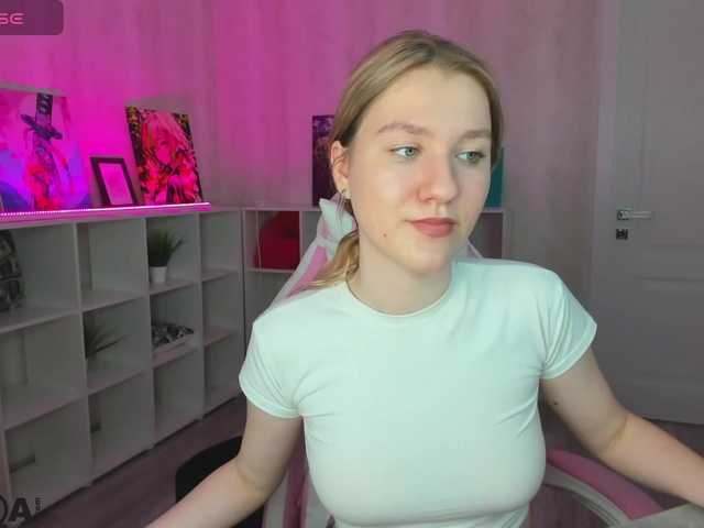 Live sex webcam photo for Mariel-Brown #291167496