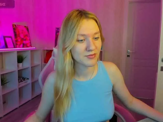 Live sex webcam photo for Mariel-Brown #291191946