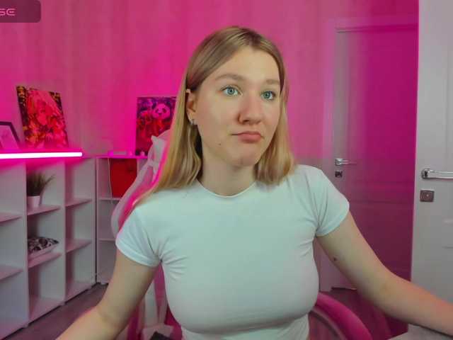 Live sex webcam photo for Mariel-Brown #291231547