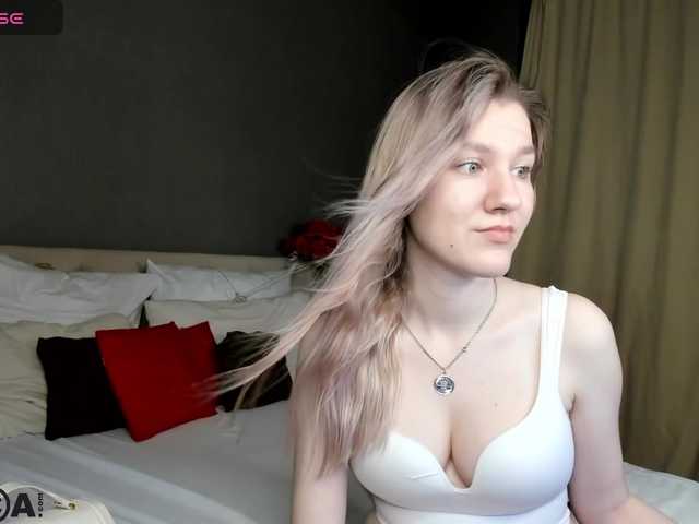 Live sex webcam photo for Mariel-Brown #291355476