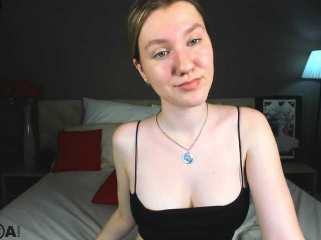 Live sex webcam photo for Mariel-Brown #291569576