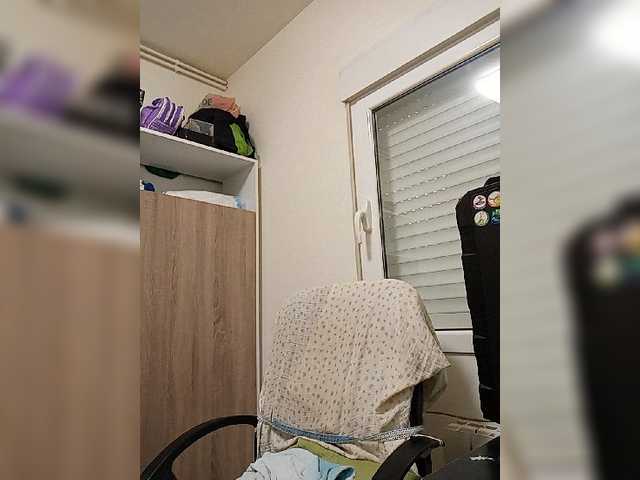 Live sex webcam photo for Marielulu1 #272422763