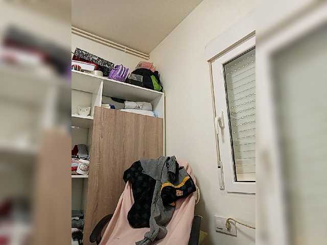 Live sex webcam photo for Marielulu1 #272488943