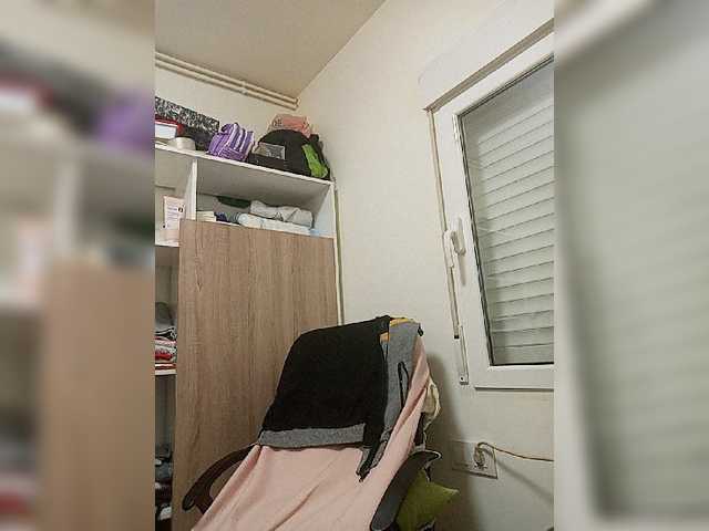 Live sex webcam photo for Marielulu1 #272502338