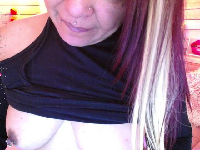 Live sex webcam photo for Marien- #276779044