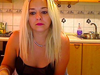 Live sex webcam photo for Mariette #183179894