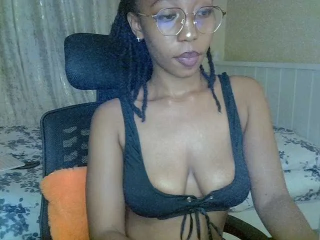 Live sex webcam photo for Mariewana #292052370