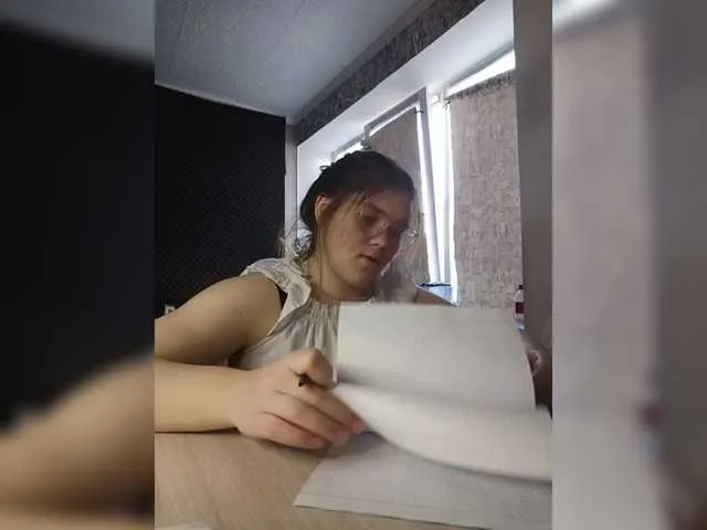 Live sex webcam photo for Mariicka #290647766