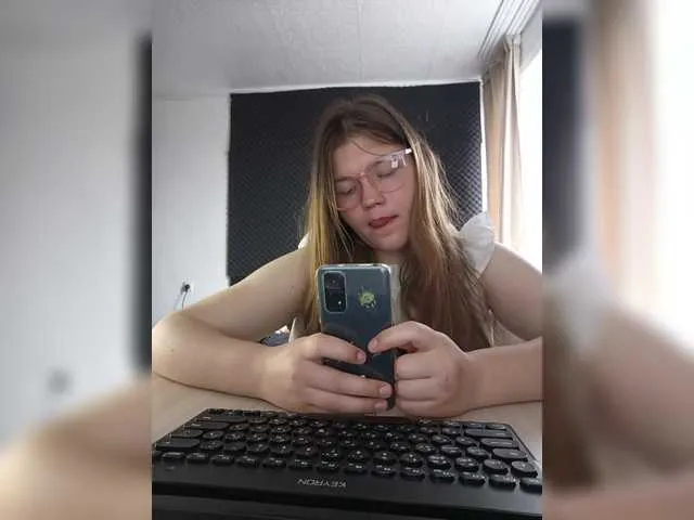 Live sex webcam photo for Mariicka #290785506