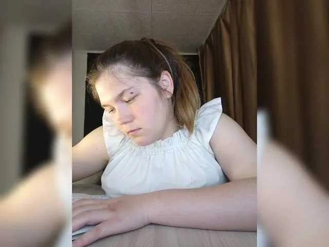 Live sex webcam photo for Mariicka #290794610