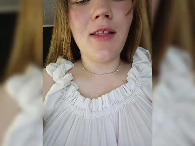 Live sex webcam photo for Mariicka #290803371