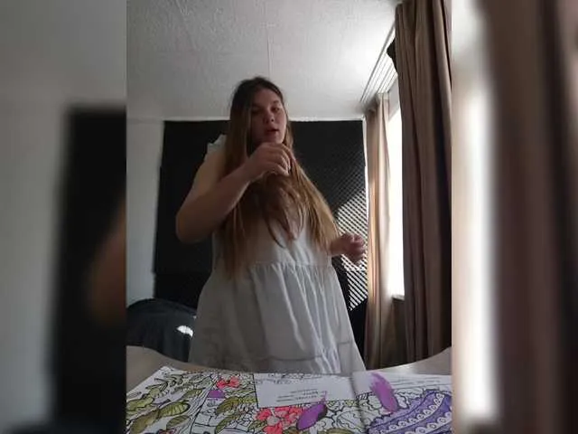 Live sex webcam photo for Mariicka #290875243