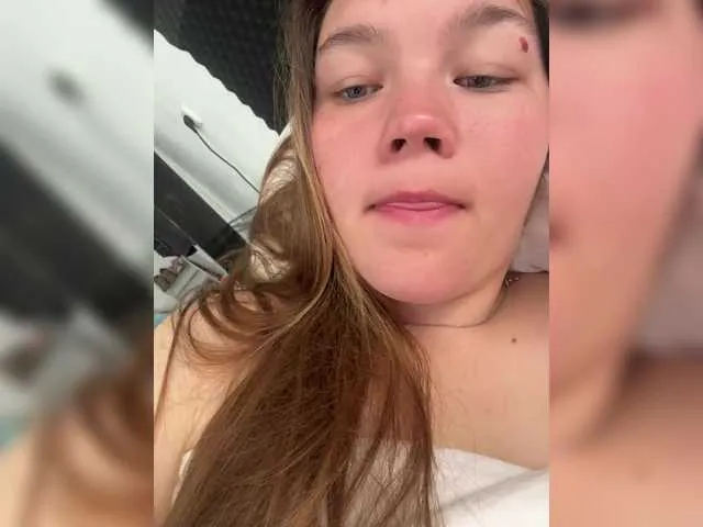 Live sex webcam photo for Mariicka #290887773