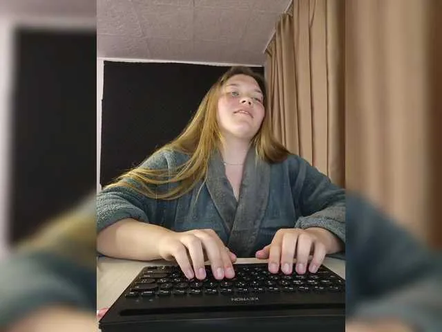 Live sex webcam photo for Mariicka #290938909