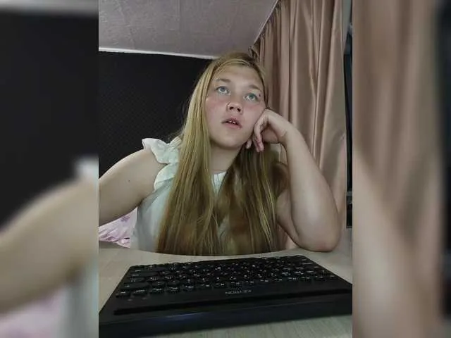 Live sex webcam photo for Mariicka #291301898