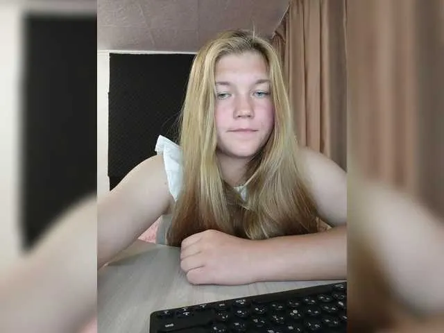 Live sex webcam photo for Mariicka #291315008