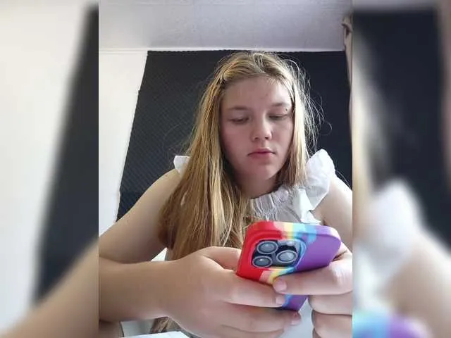 Live sex webcam photo for Mariicka #291377779