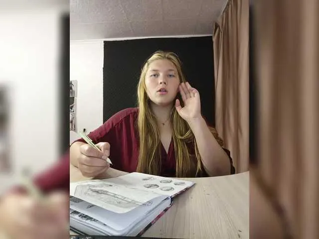 Live sex webcam photo for Mariicka #291379601