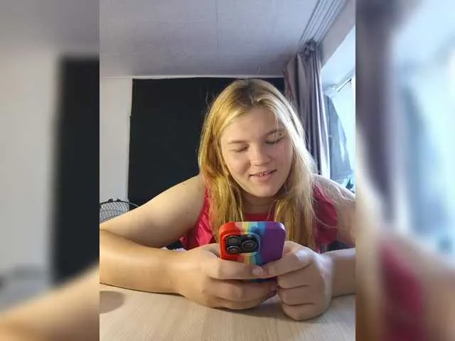 Live sex webcam photo for Mariicka #291609439