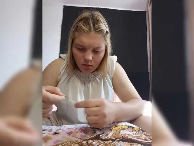 Live sex webcam photo for Mariicka #291674726