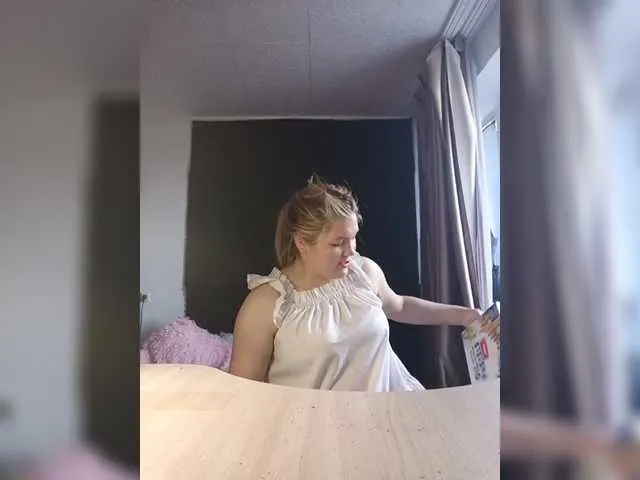 Live sex webcam photo for Mariicka #291726704