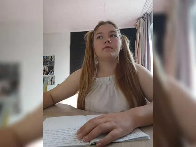 Live sex webcam photo for Mariicka #291898969