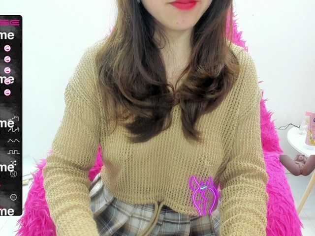 Live sex webcam photo for MariidolAsian #290480228