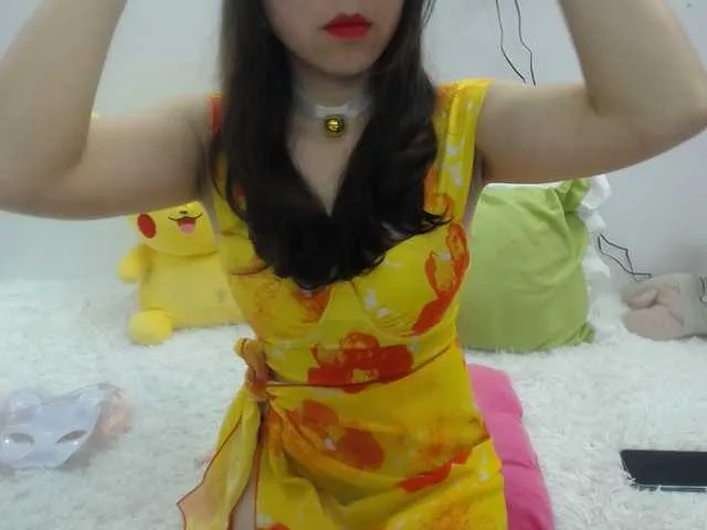Live sex webcam photo for MariidolAsian #290541941