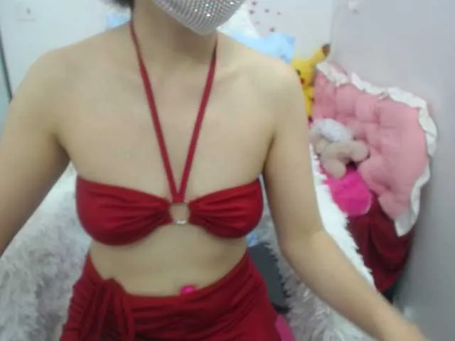 Live sex webcam photo for MariidolAsian #290668795