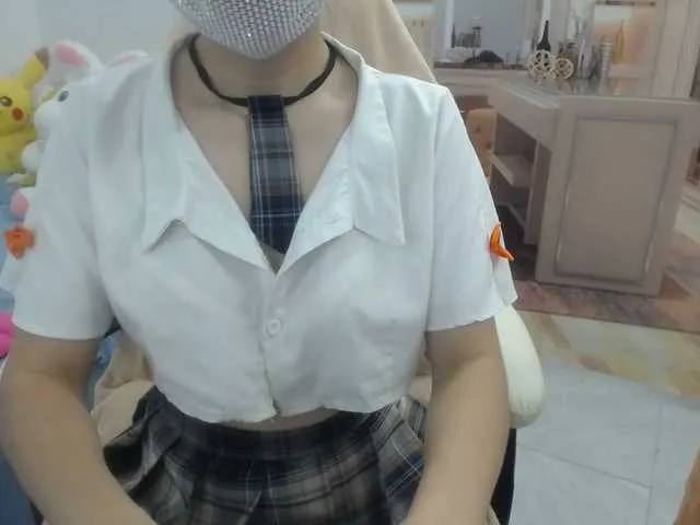 Live sex webcam photo for MariidolAsian #290964952