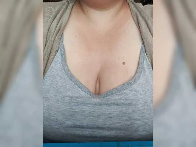 Live sex webcam photo for Marika76 #275669972