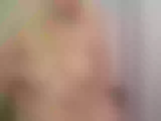 Live sex webcam photo for Marilyn002 #272153577