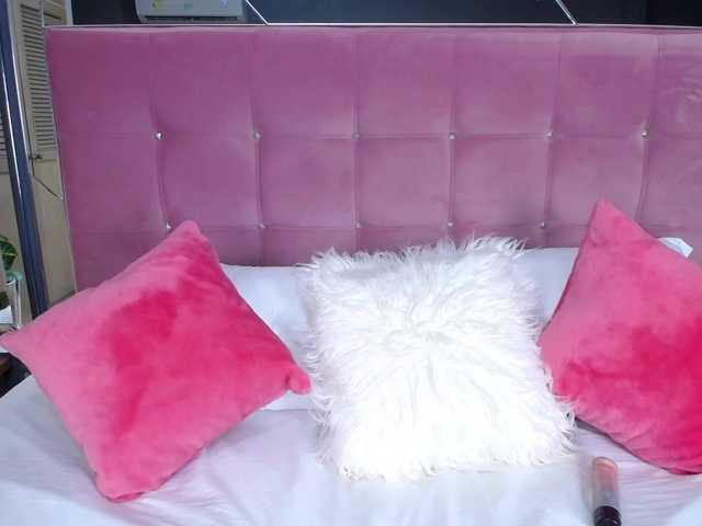 Live sex webcam photo for Marilyn95 #273699755