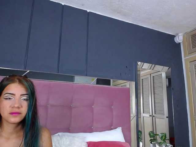 Live sex webcam photo for Marilyn95 #274330578