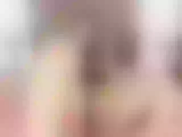 Live sex webcam photo for MarilynBrown #277371857