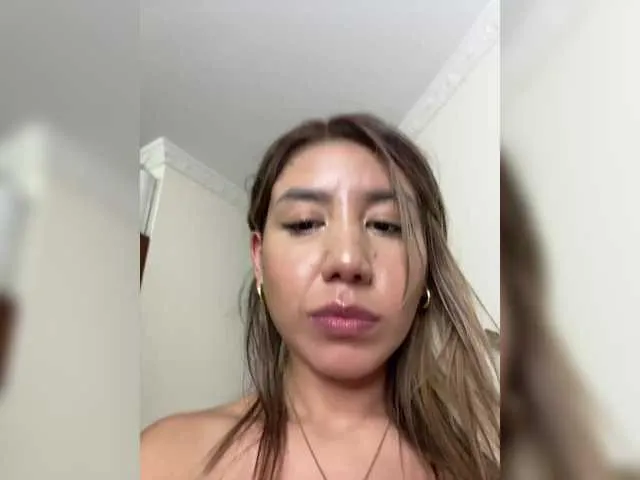 Live sex webcam photo for MarilynBrown #290783254