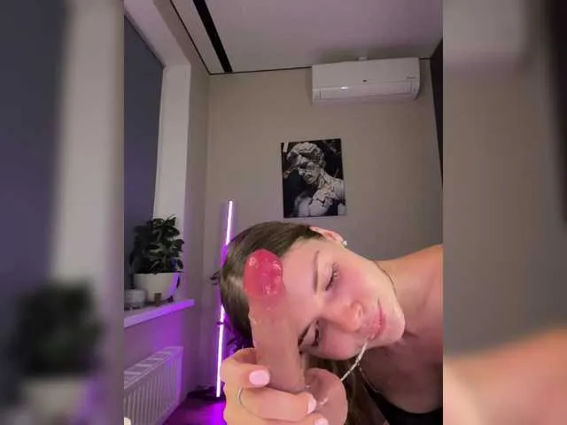 Live sex webcam photo for MarilynFord #291724297