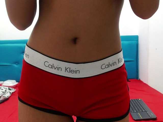 Live sex webcam photo for MarilynSander #273919061