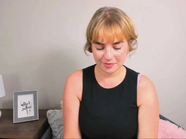 Live sex webcam photo for MarilynSensual #276249491