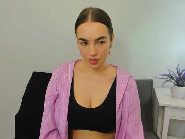 Live sex webcam photo for MarilynSensual #290914625