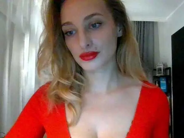 Live sex webcam photo for MarilynShow #277026593
