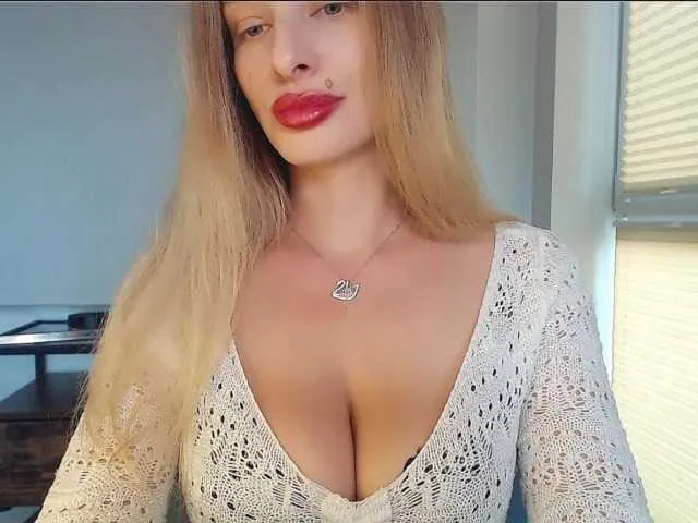 Live sex webcam photo for MarilynShow #291071612