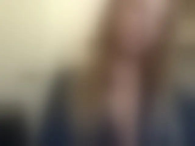 Live sex webcam photo for MarilynShow #294137465