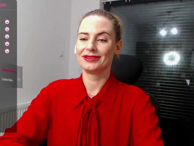 Live sex webcam photo for MarilynSlade #276660749