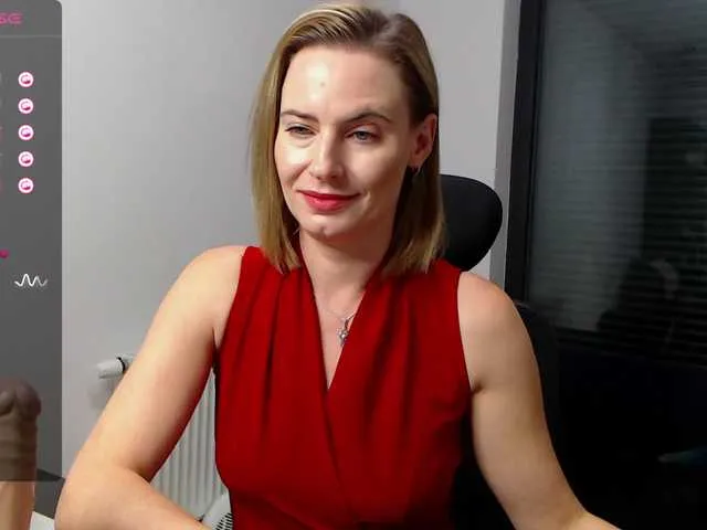 Live sex webcam photo for MarilynSlade #276668260