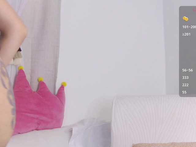 Live sex webcam photo for MarilynStone #291004673