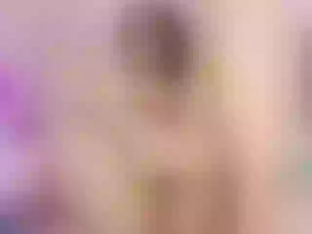 Live sex webcam photo for MarilynStone #291559133