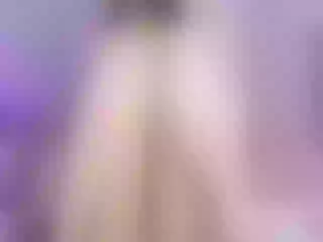 Live sex webcam photo for MarilynStone #292037937