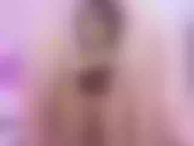 Live sex webcam photo for MarilynStone #292225432